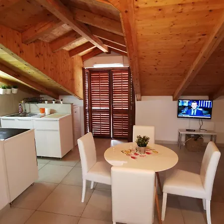 Apartment Bugenvila1