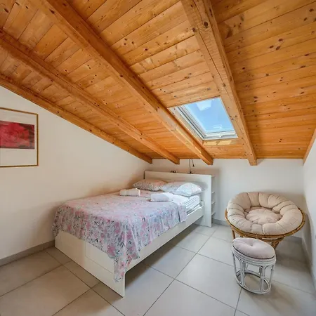 Bugenvila1 * Rogoznica (Sibenik-Knin)