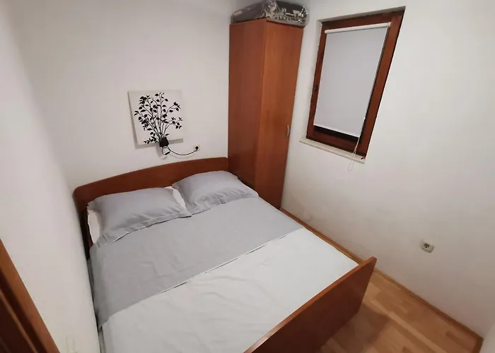 Bugenvila1 Daire Rogoznica (Sibenik-Knin)